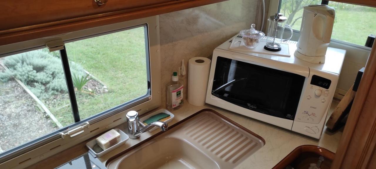 Charmant Camping-Car A La Campagne Labessiere-Candeil エクステリア 写真