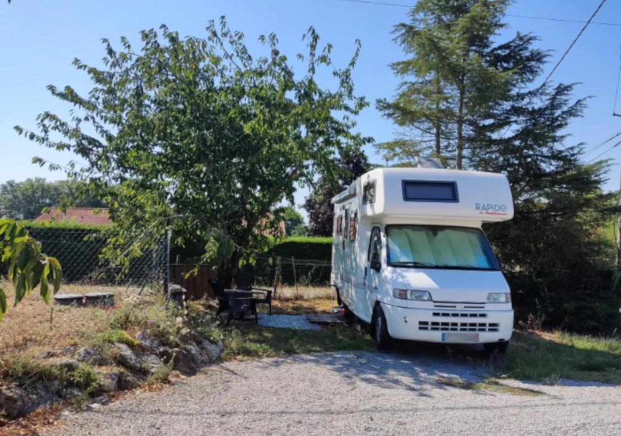 Charmant Camping-Car A La Campagne Labessiere-Candeil エクステリア 写真